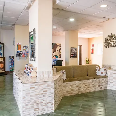 Patricie With Heated Pool