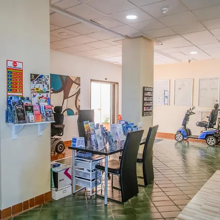 Patricie With Heated Pool