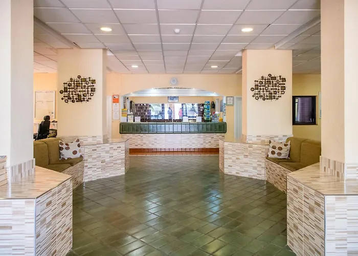 Patricie With Heated Pool