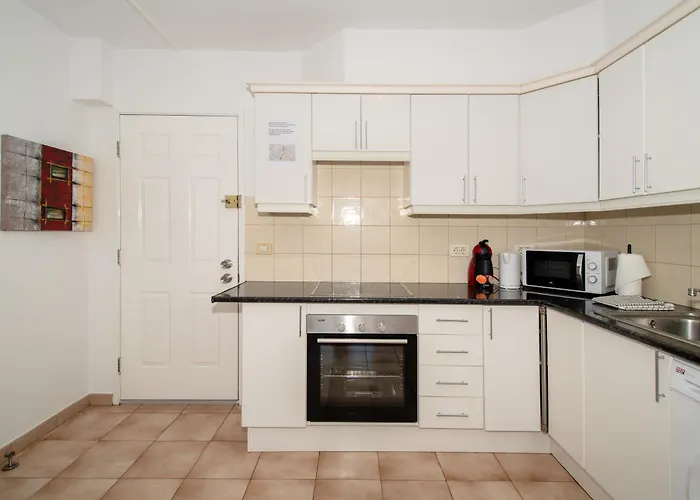 Patricie With Heated Pool