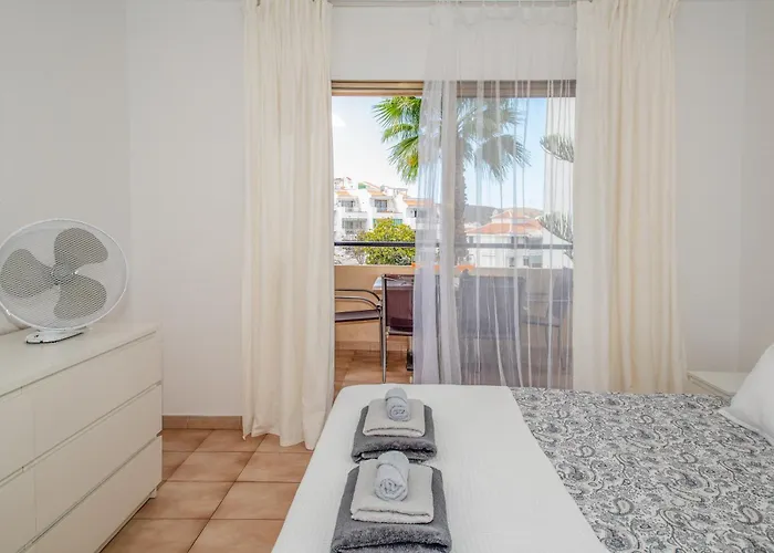 Patricie With Heated Pool Los Cristianos (Tenerife)