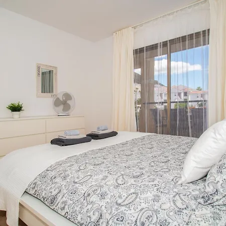 Apartament Castle Harbour With Heated Pool Ap Patricia Los Cristianos (Tenerife)